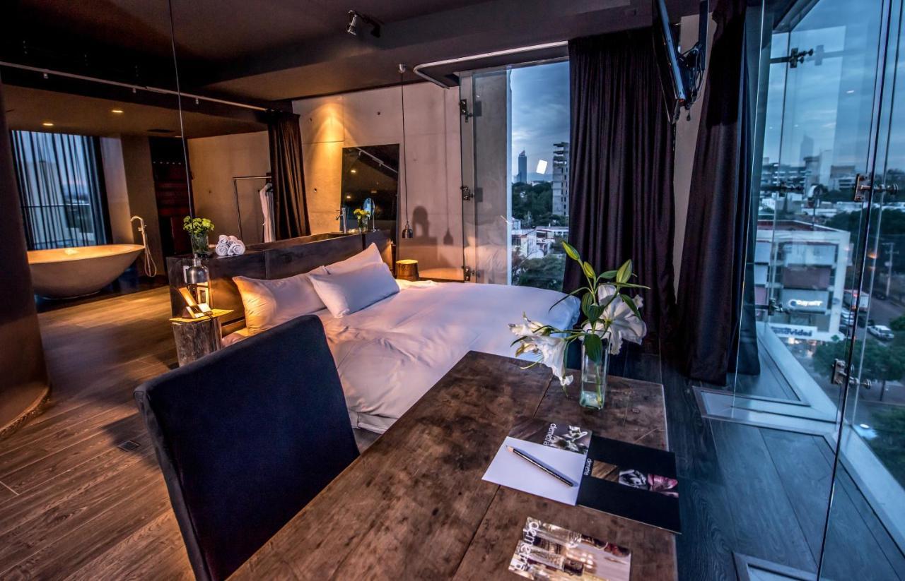 Demetria Hotel Guadalajara Eksteriør bilde